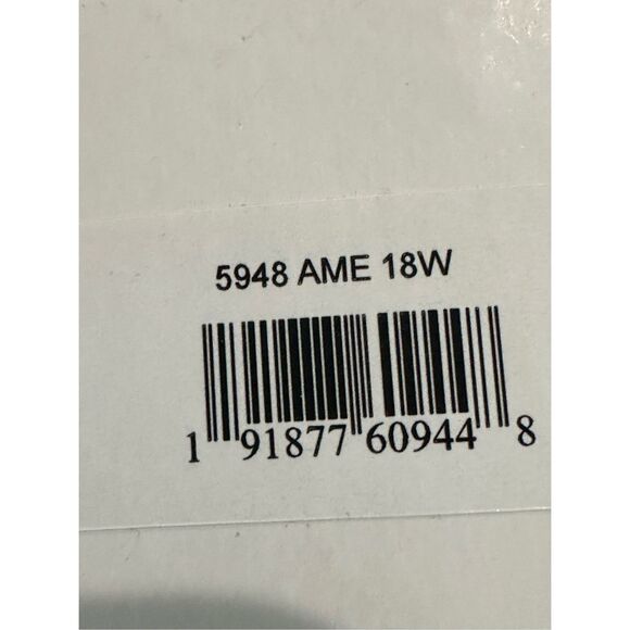Mac Duggal NWT size 18W beaded formal gown with cape sleeves style 5948 Amethyst - Picture 4 of 6